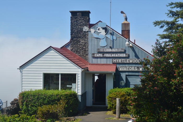 Cape Foulweather's Lookout Observatory and gift shop